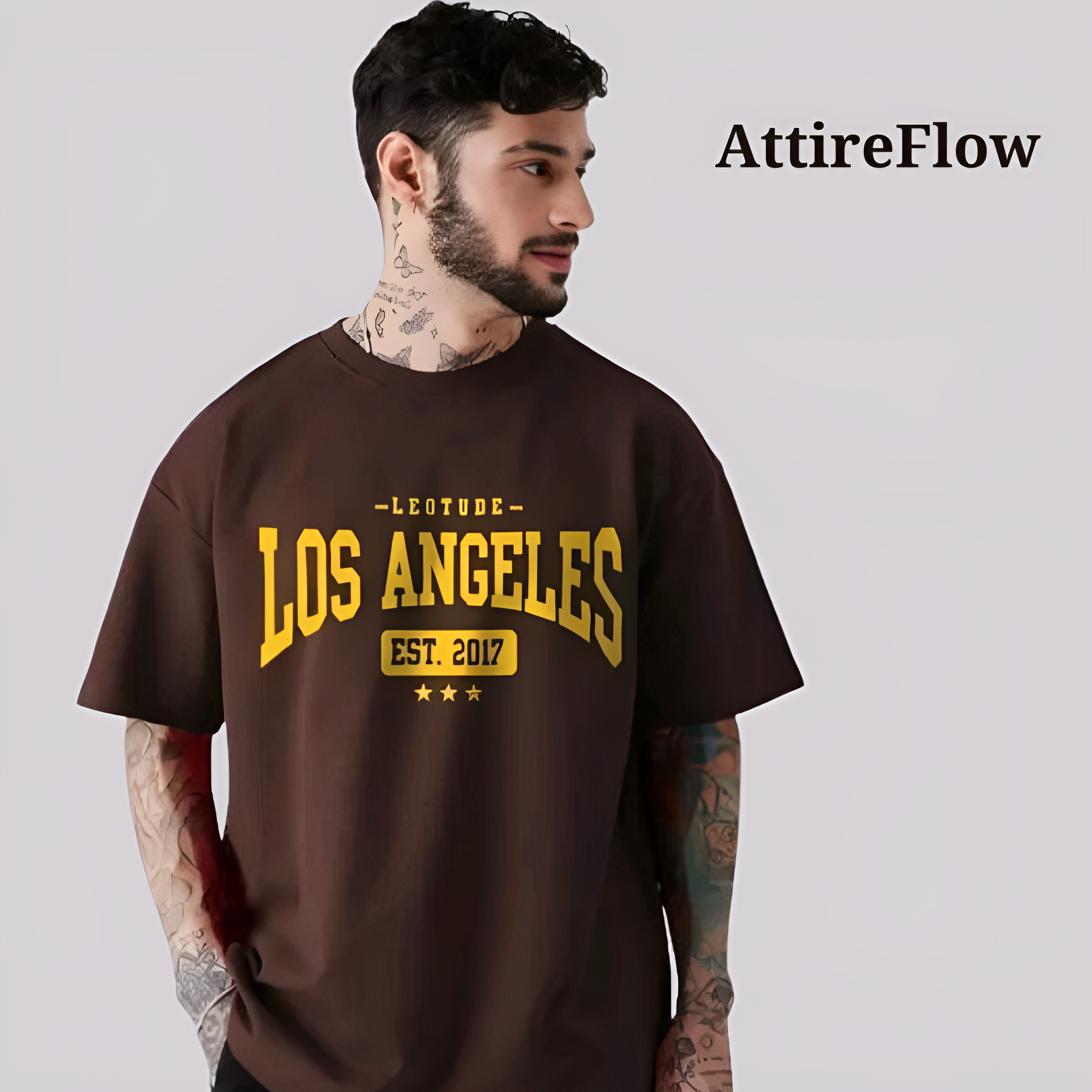 AttireFlow (35)-Picsart-AiImageEnhancer La t-shirt